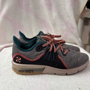 Nike Women Air Max Sequent 3 Premium V Oil Grey/Bright Mango Size 7.5